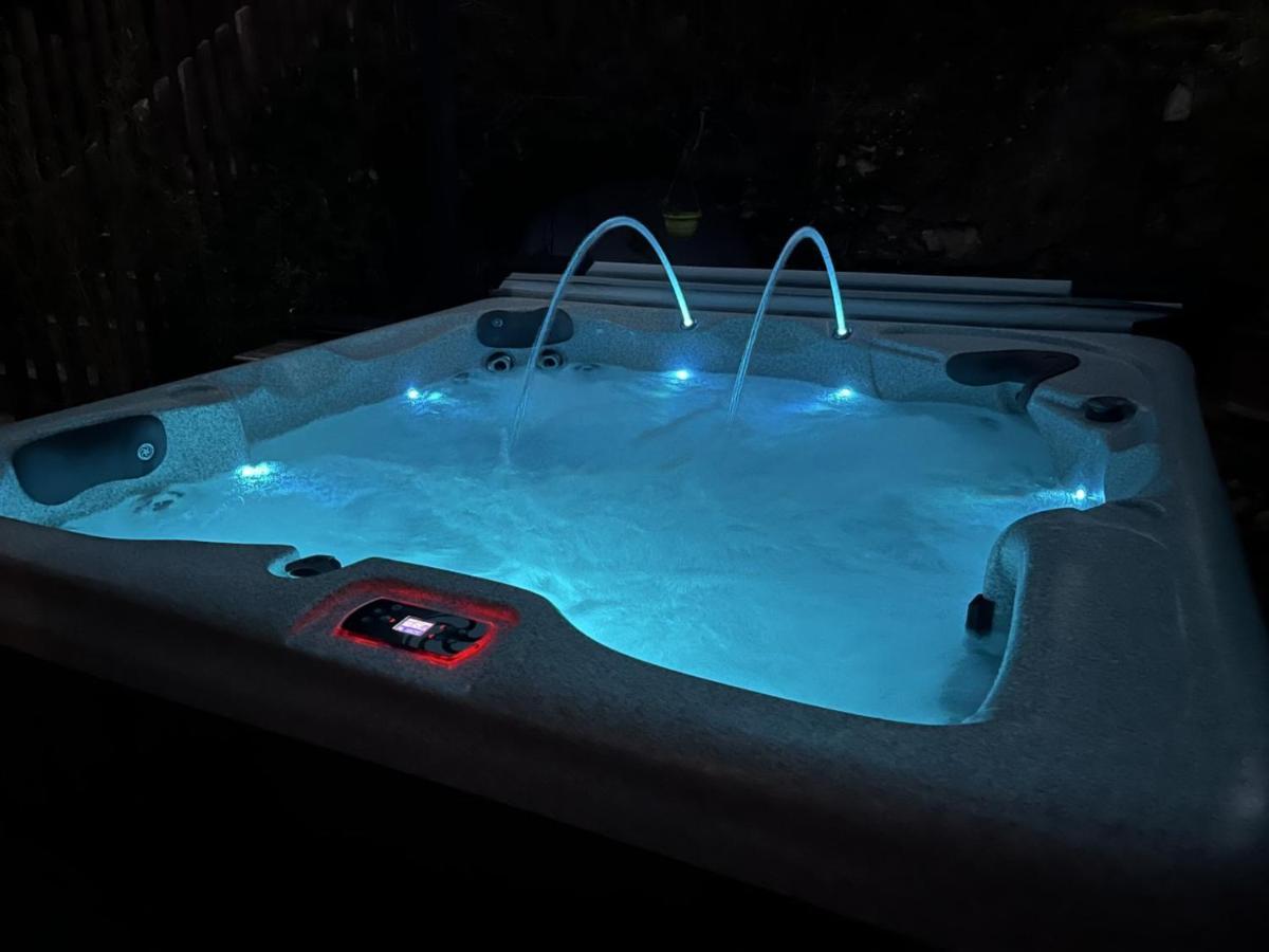 La Suite De Charme Du Mas De La Fontaine De Jonquier Avec Spa Privatif Séguret Zewnętrze zdjęcie